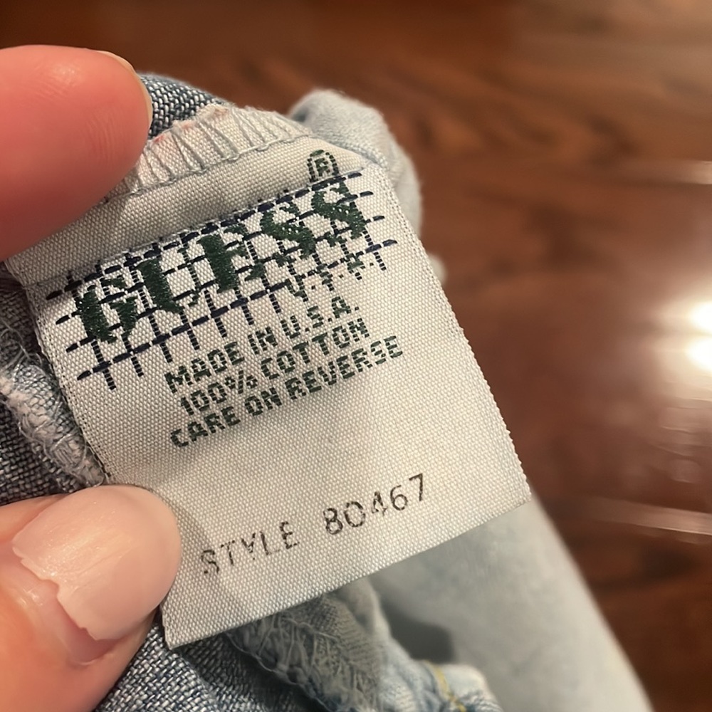 Guess Jeans Button Down - Picture 13 of 14